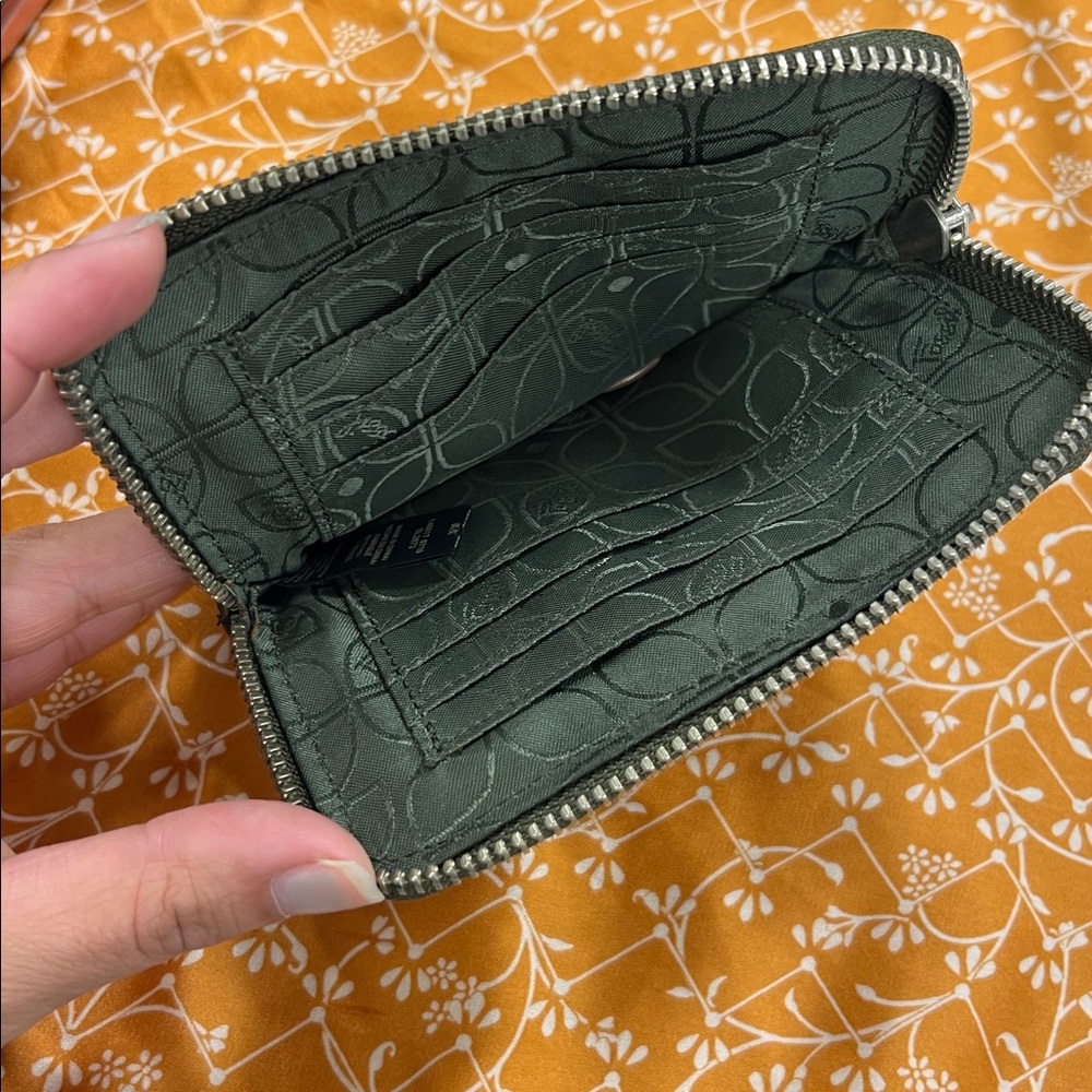 Fossil Olive Green Leather Wristlet - Picture 3 of 3